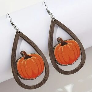 Pair Water Drop Shaped Pumpkin Earrings